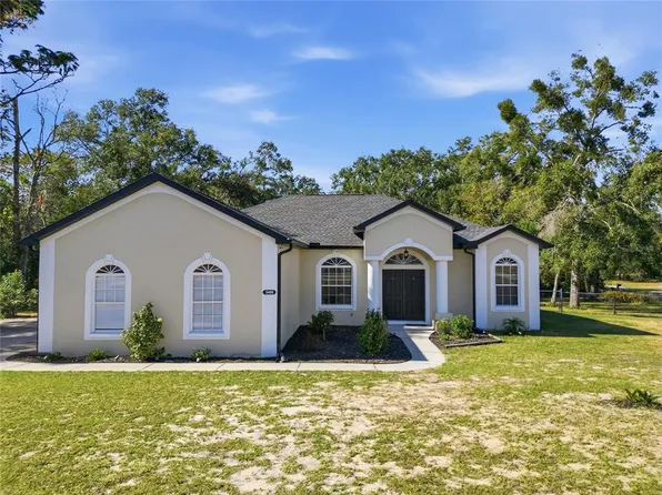 5495 Emerald Dr, Dade City, FL 33523