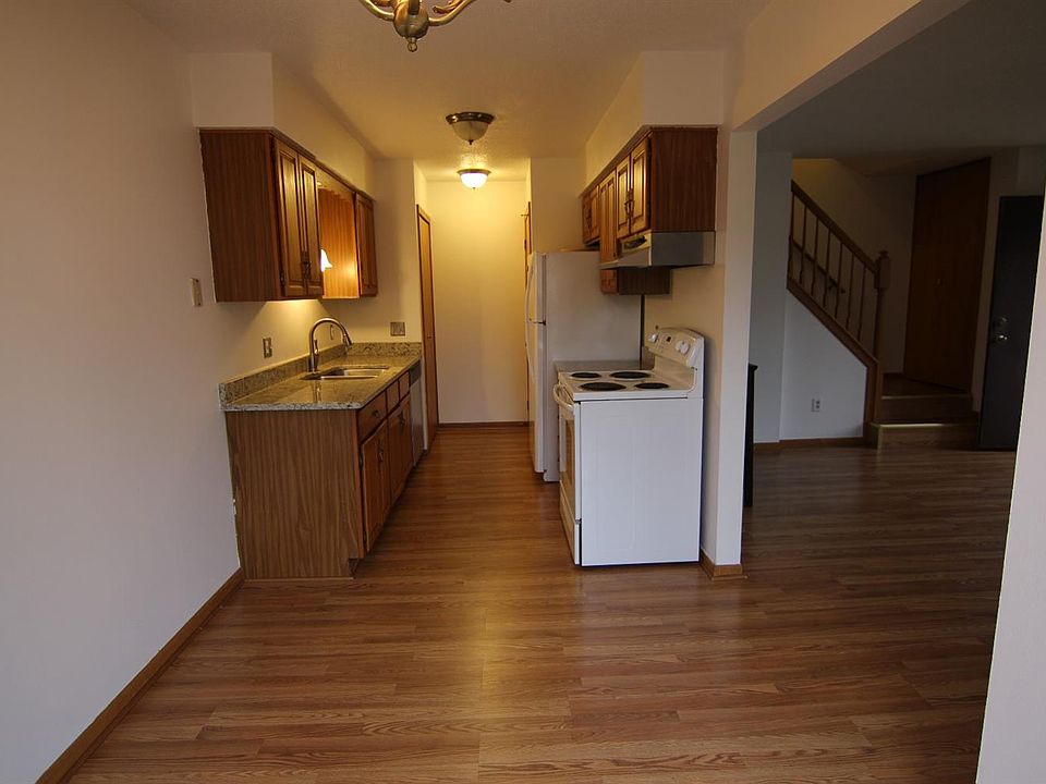 1st image of 2858 Roundtree Blvd #116