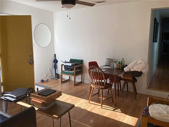 4th image of 2253 Urquhart St