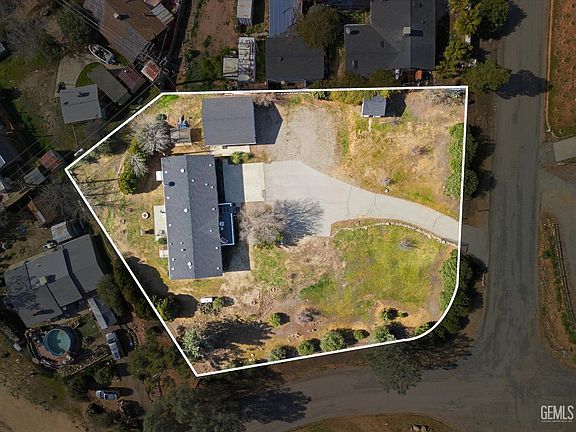 3rd image of 155 Sycamore Dr