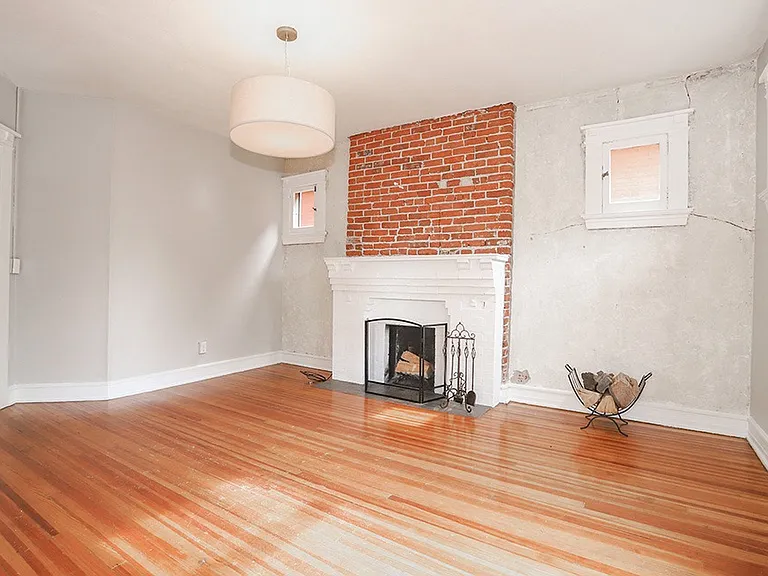 1266 N Emerson St — Photo 2