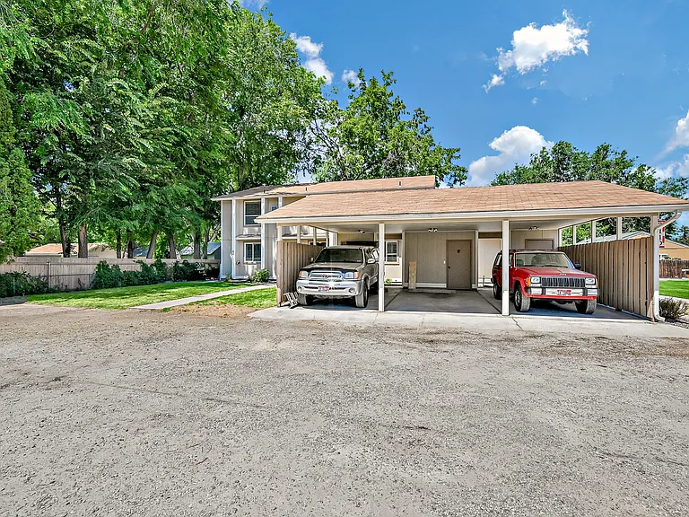 3110 W Cherry Ln #B — Photo 2