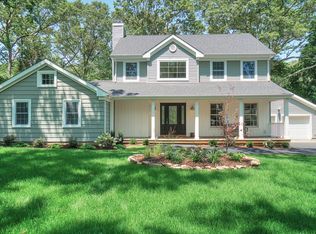 15 Jefferson St, Lake Grove, NY 11755