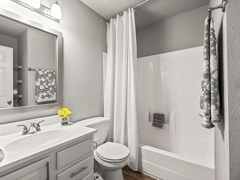 The Louis Townhomes — Photo 39
