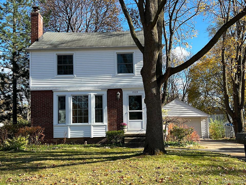 1st image of 209 Preston Ave