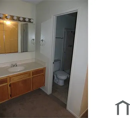 741 E Ivesbrook St — Photo 8