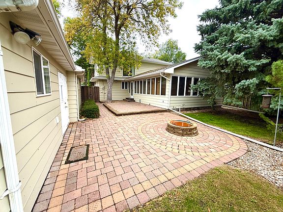 3rd image of 1733 Marshall Rd