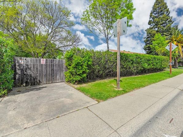 914 Oak Ridge Dr, Roseville, CA 95661