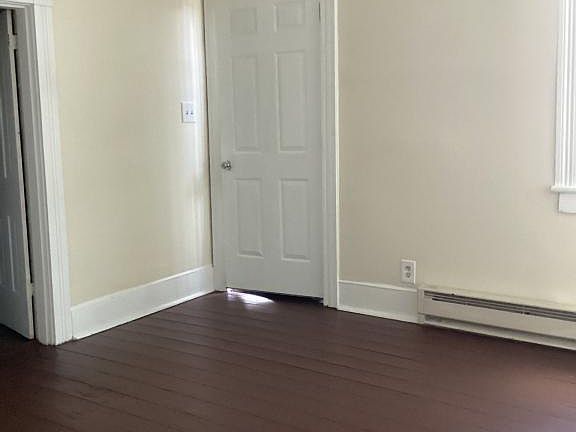 3rd image of 2511 Beech Ave
