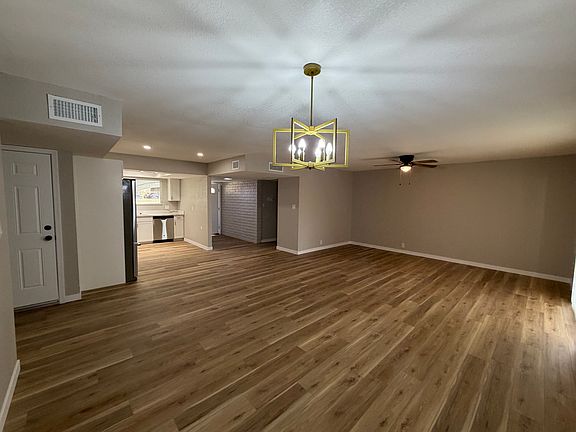 2nd image of 4645 W Sweetwater Ave