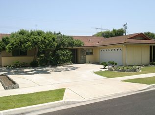 918 Coronado Dr, Costa Mesa, CA 92626