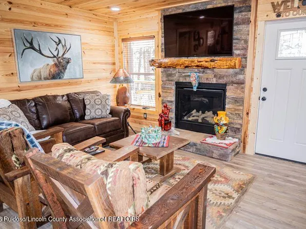 104 Canyon Rd, Ruidoso, NM 88345