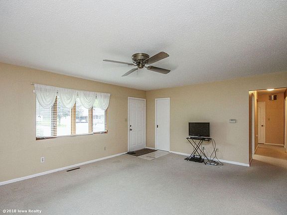 4th image of 1105 Stephen Ct