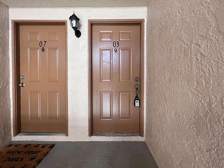 4803 Normandy Pl #201 — Photo 2