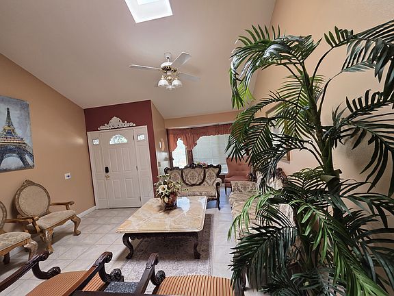 5th image of 3154 Valaria Dr