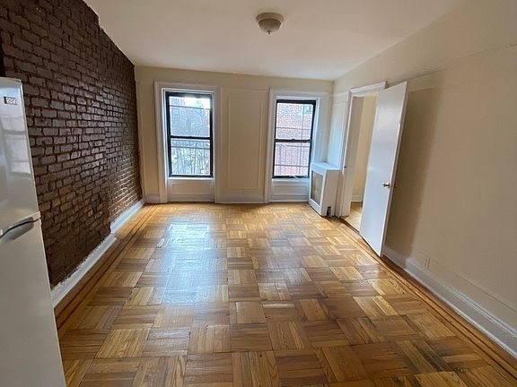 2nd image of 801 Lexington Ave #5BB