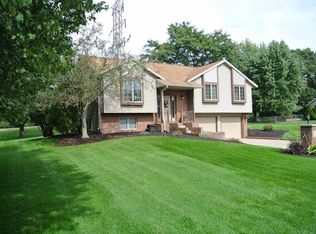 12594 Emerald Ct, Plymouth, IN 46563