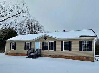 2365 Trent Hatchery Rd, Appomattox, VA 24522