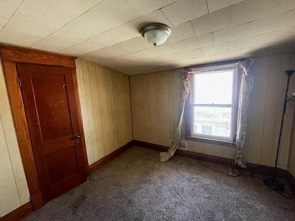 5th image of 476 Cambridge Ave #2
