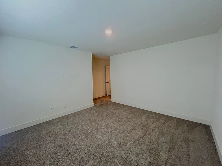 1612 Prancer St #3 — Photo 9
