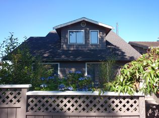 6751 38th Ave SW, Seattle, WA 98126