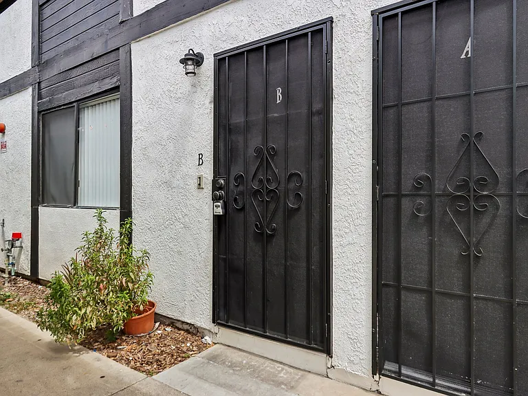 13881-13891 Cedar St. and 13872-13882 Locust St. — Photo 6