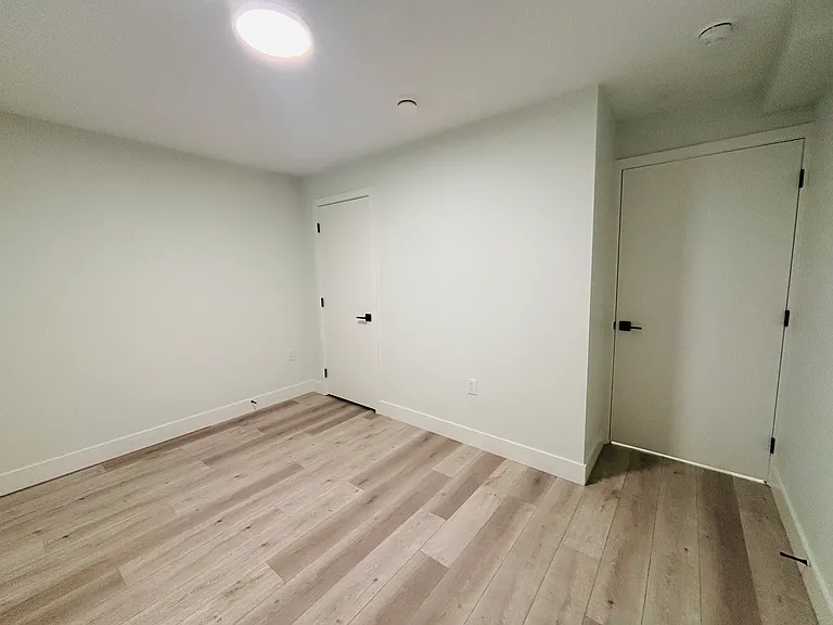 5561 Lancaster St #2 — Photo 13