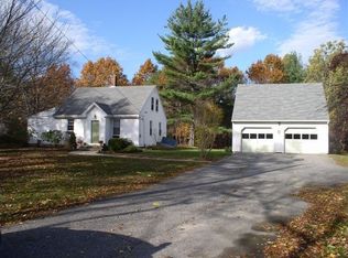 76 Maple St, Douglas, MA 01516