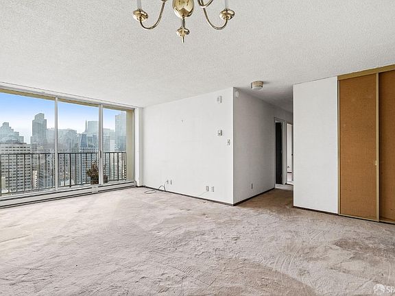 5th image of 946 Stockton St APT 14C