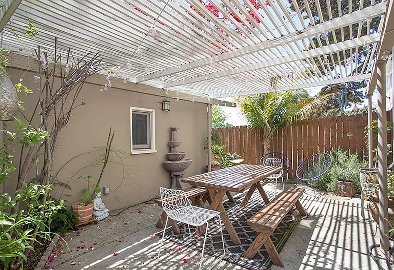 400 Adena St — Photo 17