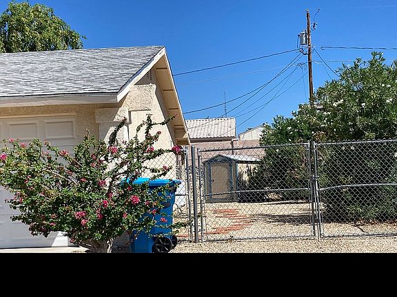 2nd image of 3951 Brookside Dr