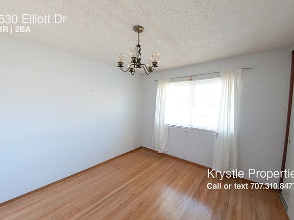 4th image of 1530 Elliott Dr