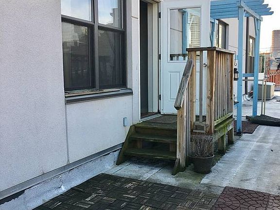 5th image of 70 Kosciuszko St APT 3D
