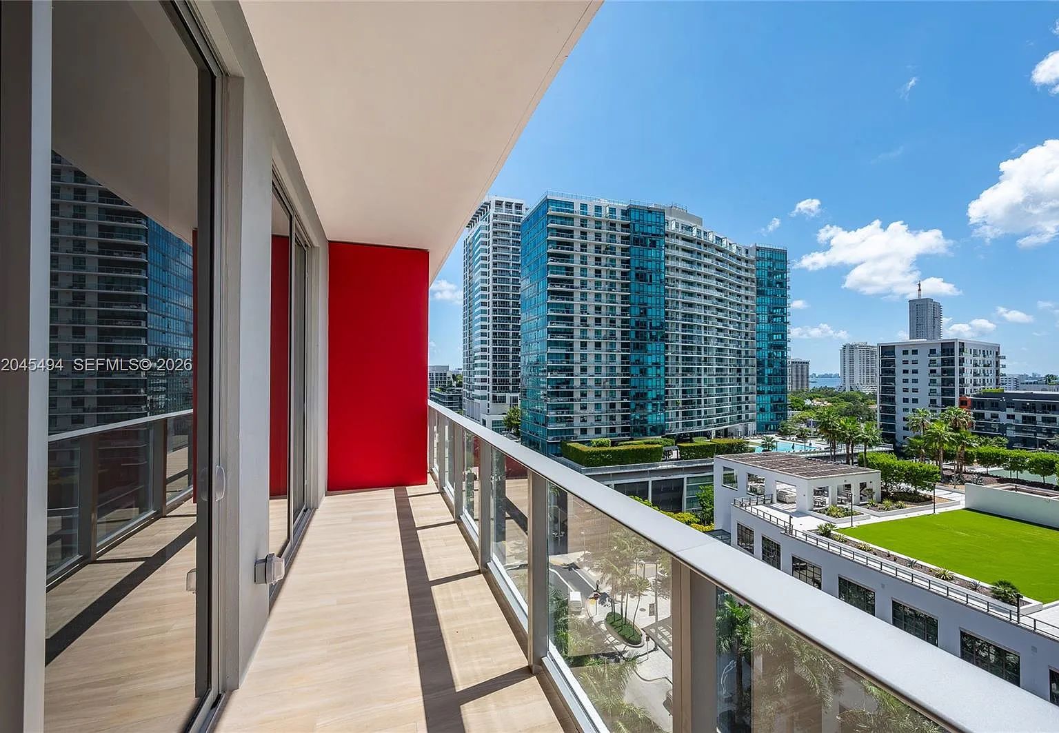 The Standard Midtown — Photo 1