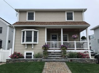 40 Manomet Ave, Hull, MA 02045