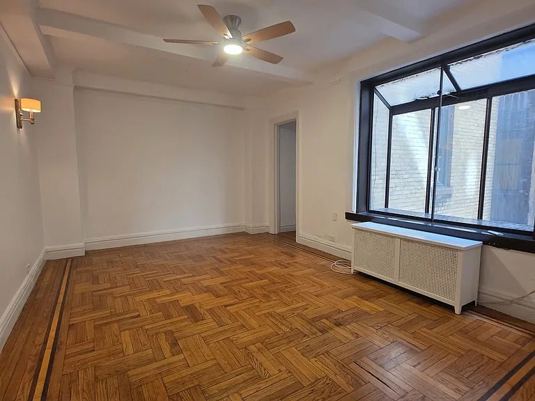 170 W 81st St #1-C — Photo 1