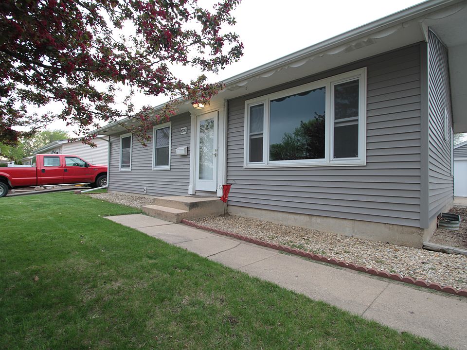 1st image of 1620 Wakonda Dr