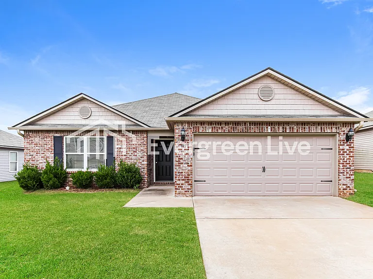 105 Cambridge Park Dr — Photo 1