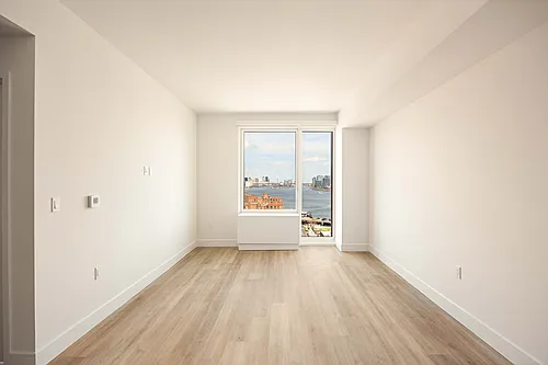 644 E 14th St #1902 Photo 1
