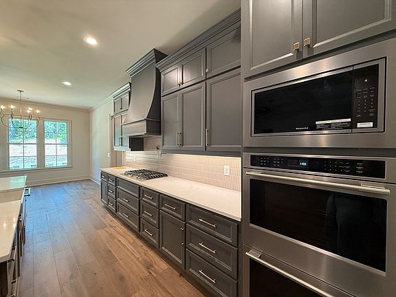 5th image of 6013 Long Branch Ct
