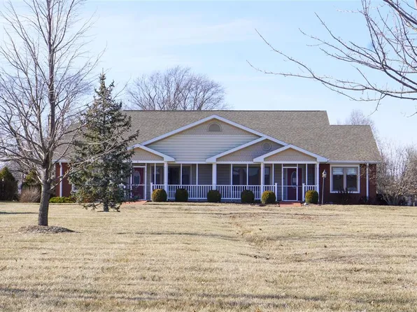 1308 Meadowlark Ln #A5, Macomb, IL 61455