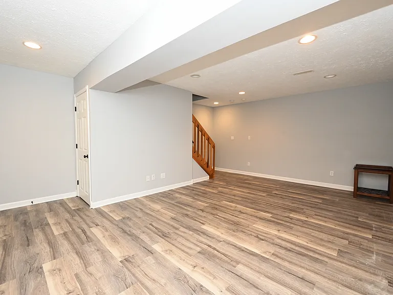 655 Almas Ct — Photo 27