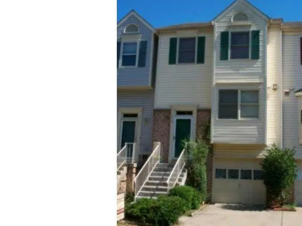 3719 Roxbury Ln, Alexandria, VA 22309