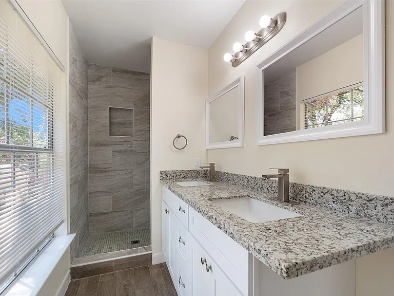 5410 Forest Trails Dr — Photo 20
