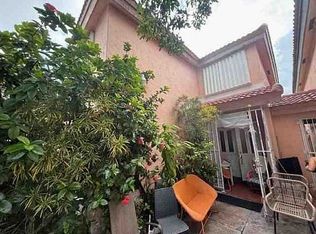 851 SW 104th Ct, Miami, FL 33174