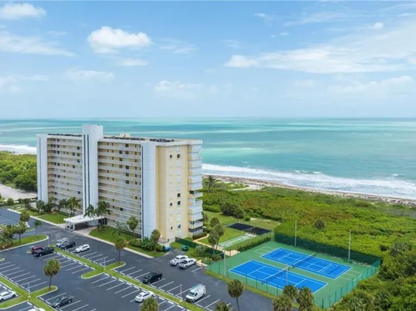 3200 N Highway A1a APT 103, Hutchinson Island, FL 34949