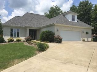 1621 Preston Cir, Paducah, KY 42001