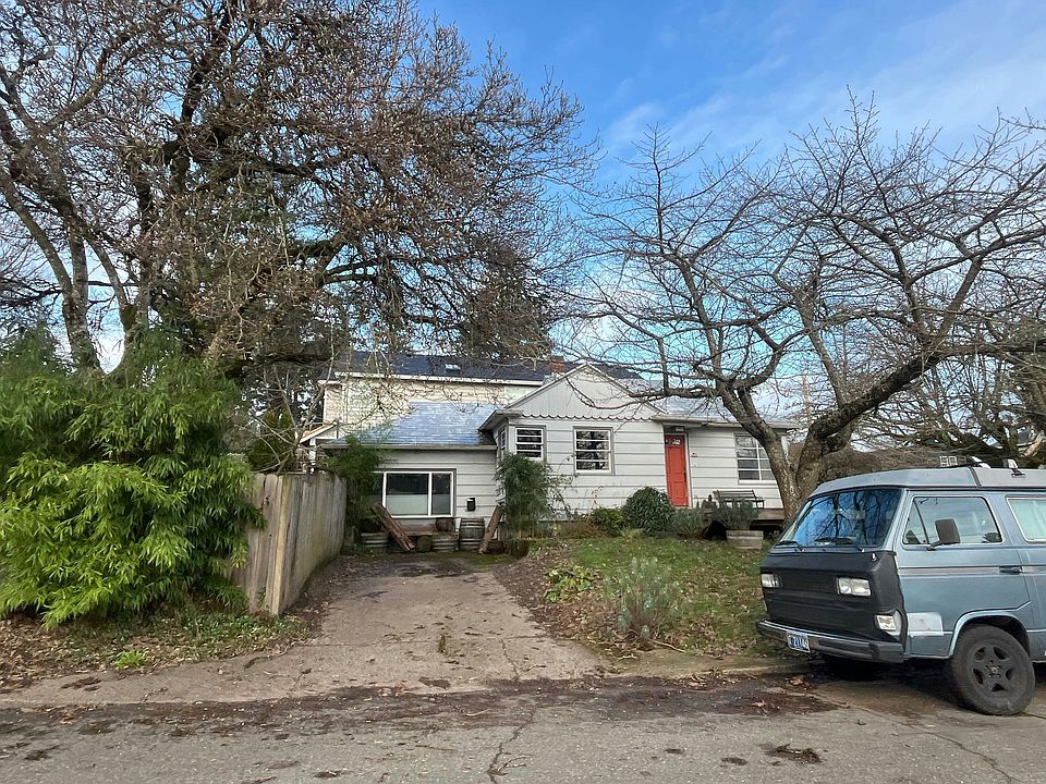 1st image of 2611 SW Miles St