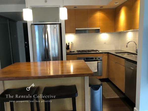 1055 Homer St #705, Vancouver, BC V6B 1G3