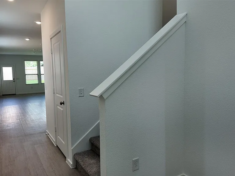 15917 Blass Valley Dr — Photo 2